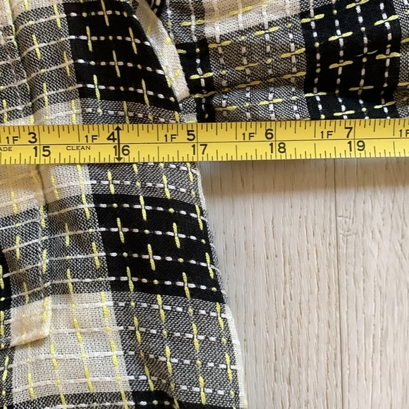 Anthropologie Pilcro  Black and White‎ Cuffed Sleeve Blouse - Picture 7 of 8